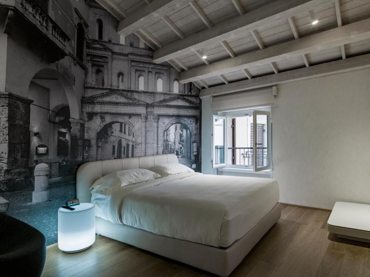 Lords Of Verona Luxury Apartments ภายนอก รูปภาพ